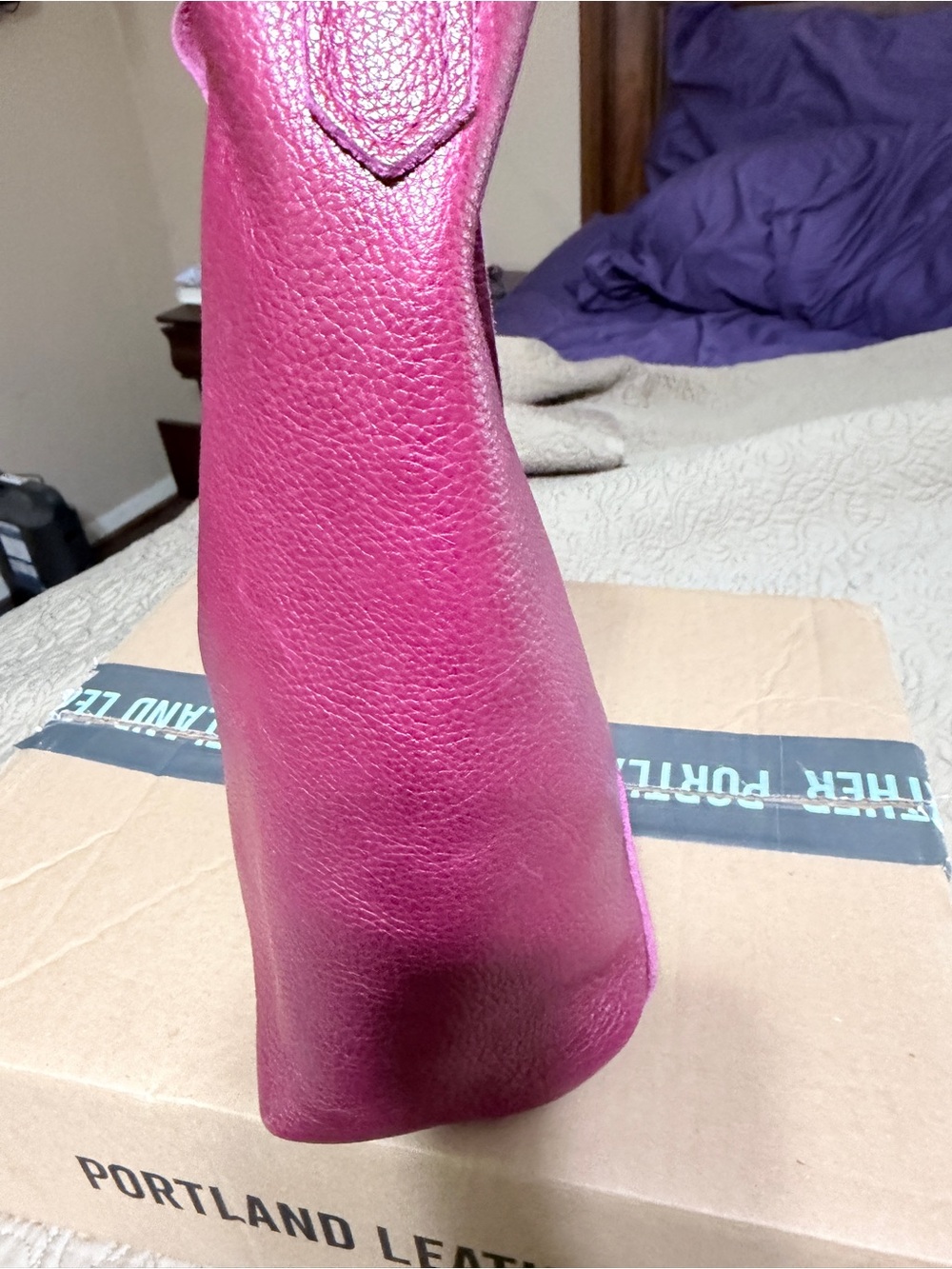 Portland Leather Naomi shoulder bag in Orchid with hide stamp Like new - Picture 6 of 16